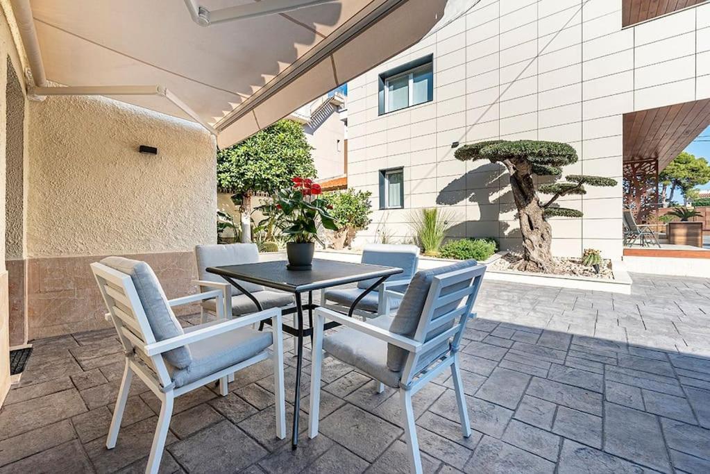Apartmán Lusso E Relax Con Piscina A 2 Minuti Dal Mare Miami Playa Exteriér fotografie