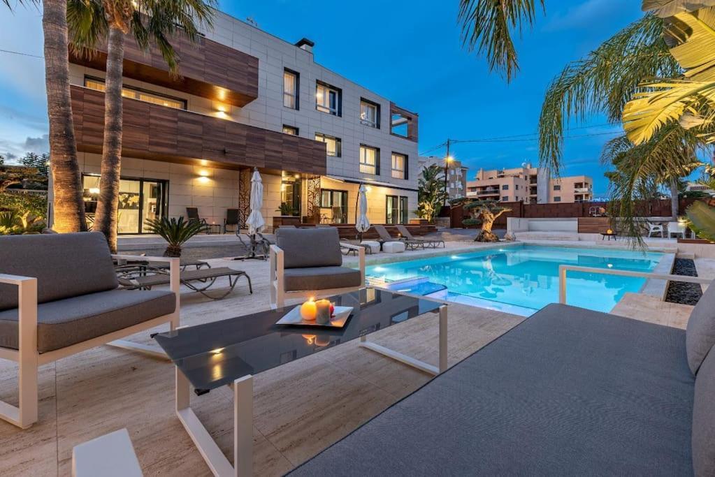 Apartmán Lusso E Relax Con Piscina A 2 Minuti Dal Mare Miami Playa Exteriér fotografie