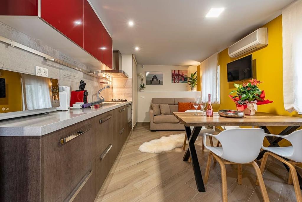 Apartmán Lusso E Relax Con Piscina A 2 Minuti Dal Mare Miami Playa Exteriér fotografie