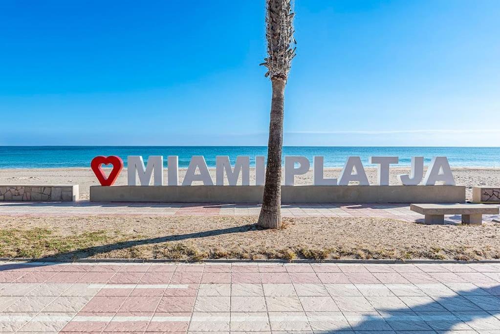Apartmán Lusso E Relax Con Piscina A 2 Minuti Dal Mare Miami Playa Exteriér fotografie